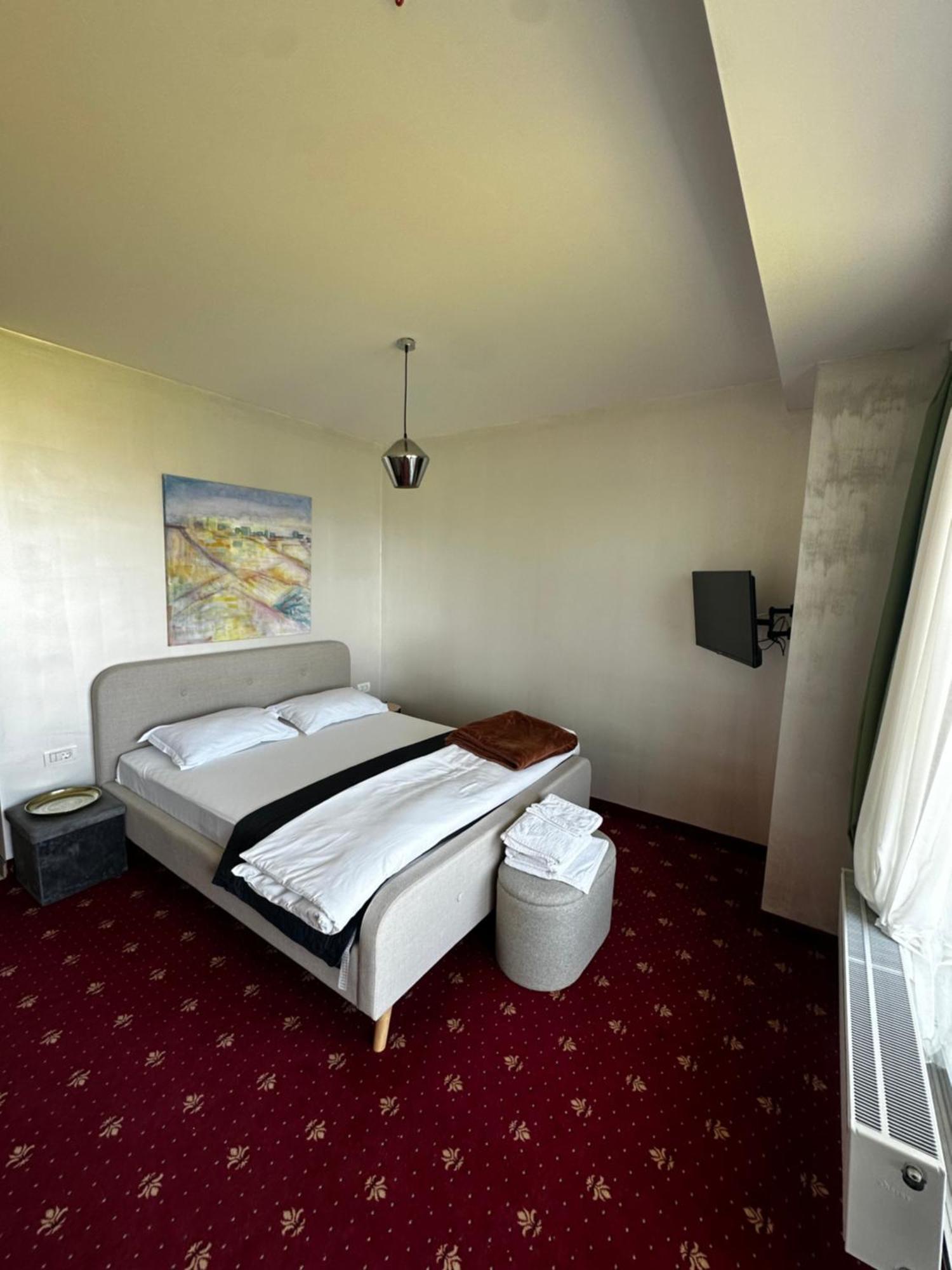White Boutique Hotel- エフォリエ・ノルド エクステリア 写真