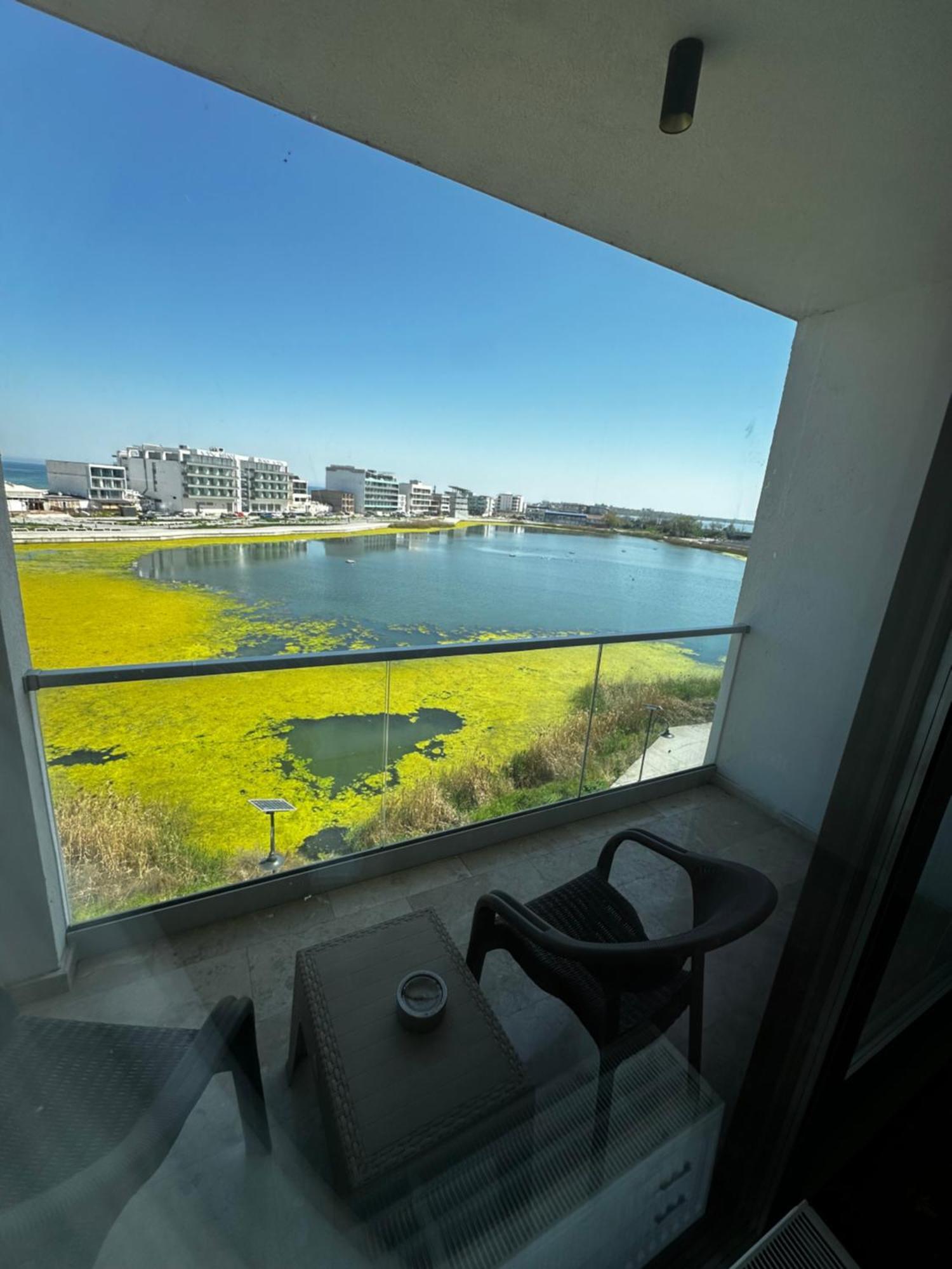 White Boutique Hotel- エフォリエ・ノルド エクステリア 写真