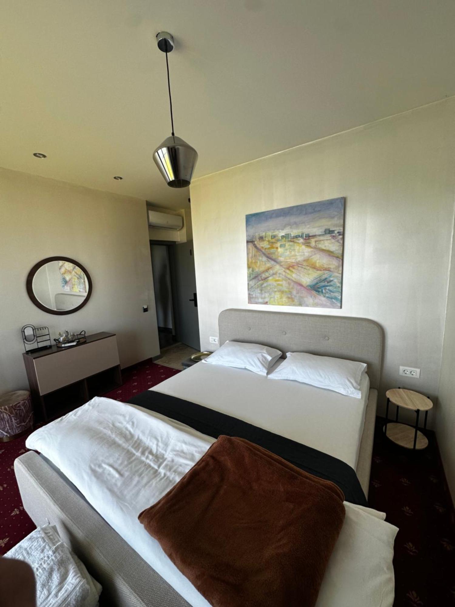 White Boutique Hotel- エフォリエ・ノルド エクステリア 写真