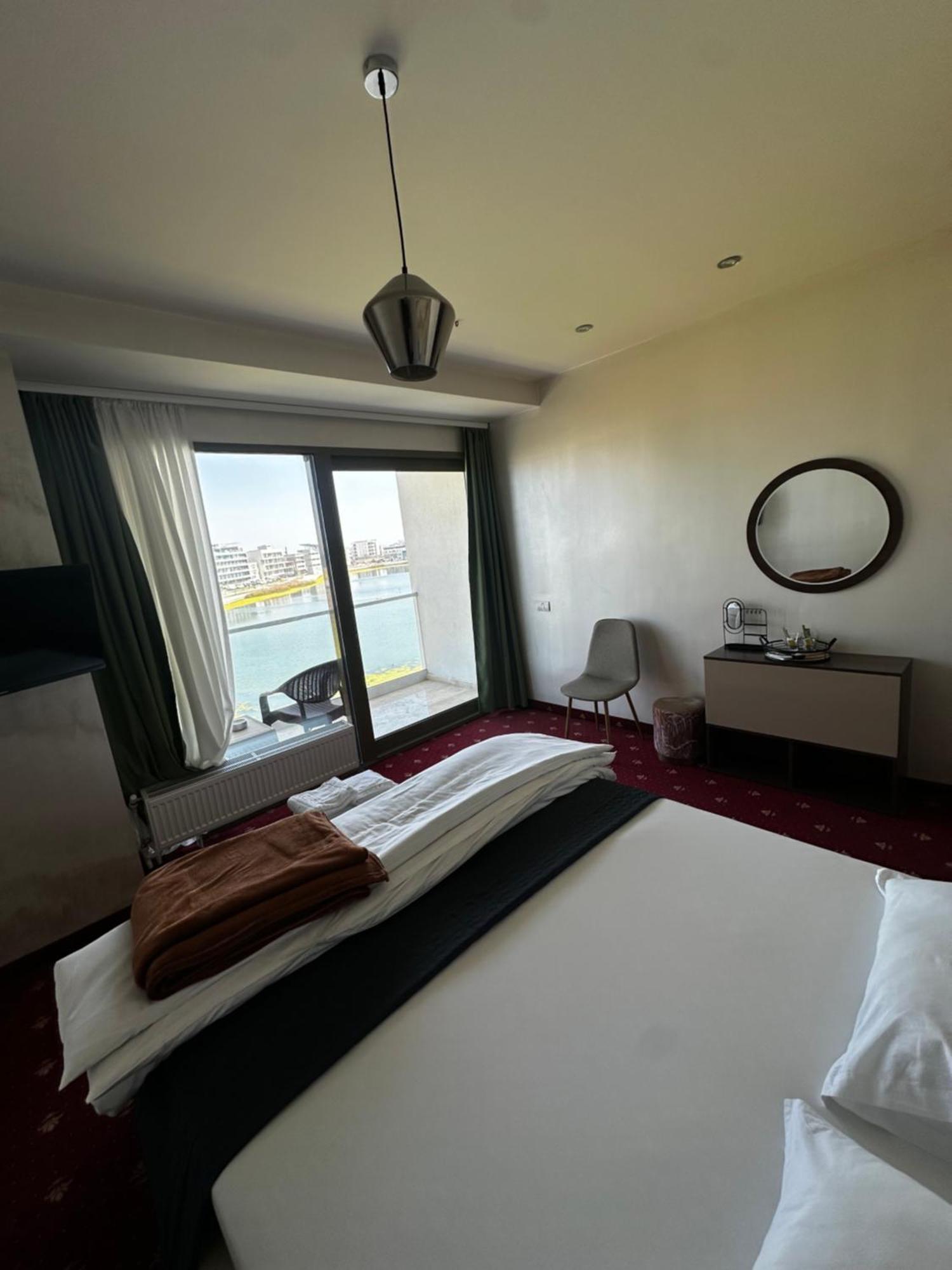 White Boutique Hotel- エフォリエ・ノルド エクステリア 写真